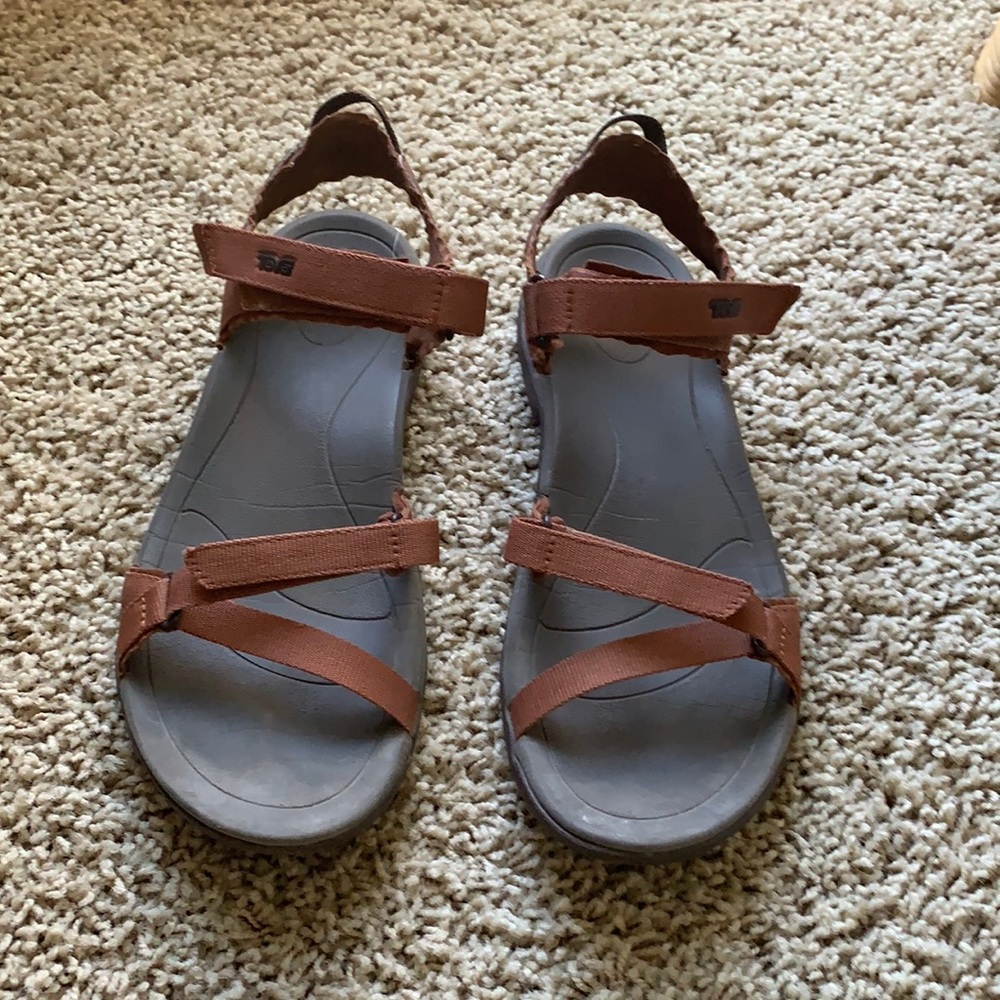 Teva Sandals Size 8.5